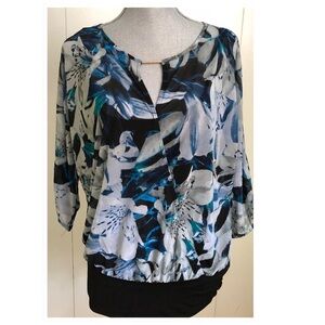 NWT Jennifer Lopez 3/4 sleeve floral top